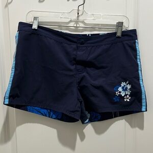 Billabong Women's Revesible beach Shorts (M)